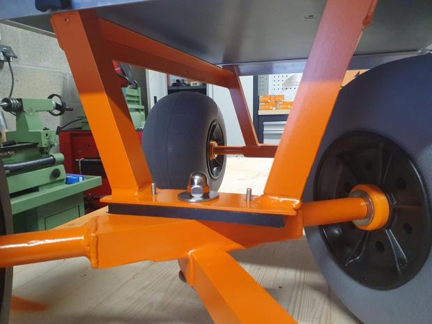 Chariot 4 roues électrique : matériel de pêche: Fabrication de matériel de  pêche surfcasting